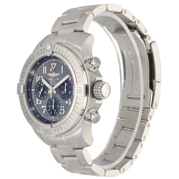 Breitling Avenger B01 Chronograph AB0182